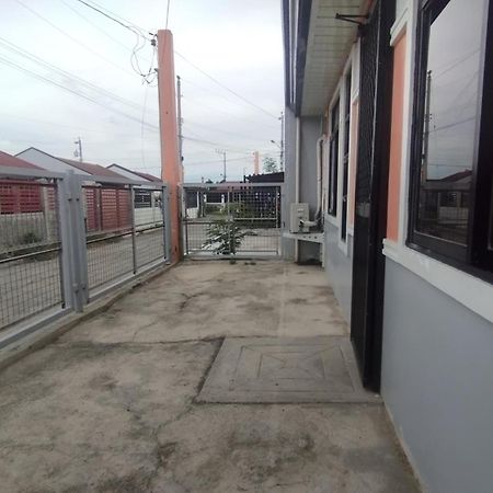 2 Bedroom House At Deca Homes Talomo Davao Exterior foto