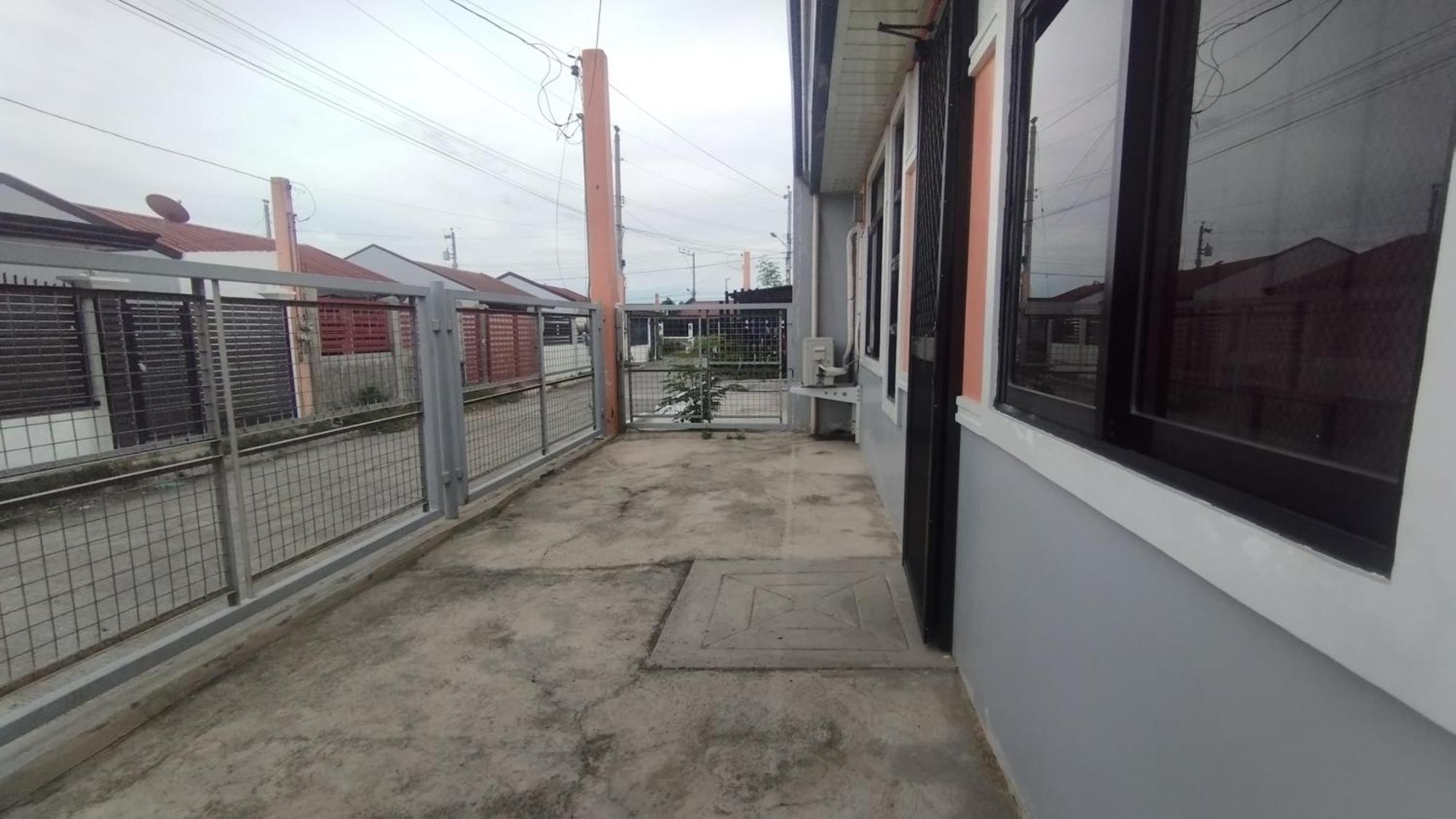 2 Bedroom House At Deca Homes Talomo Davao Exterior foto